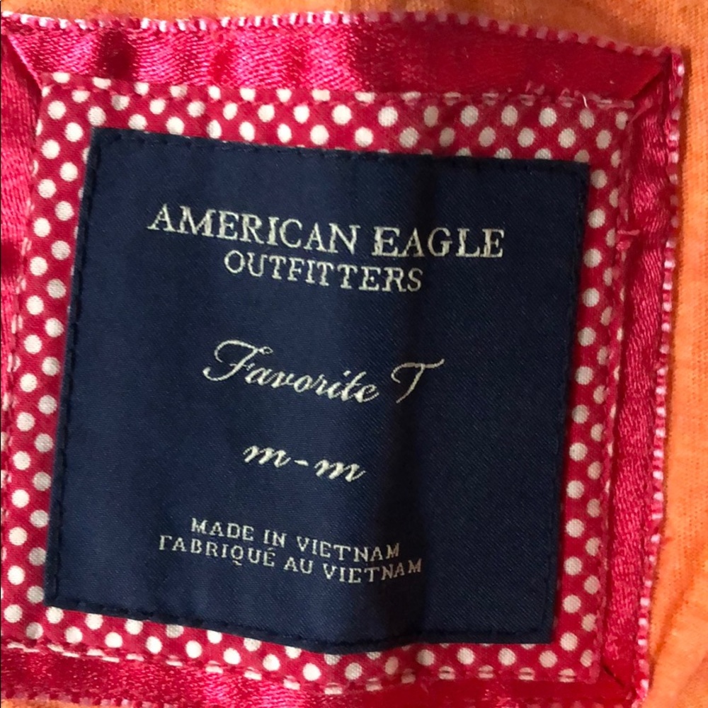 EUC American Eagle Favorite Tee Size Medium - Picture 7 of 8
